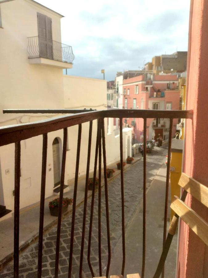 Casa Adriano Lägenhet Procida Exteriör bild