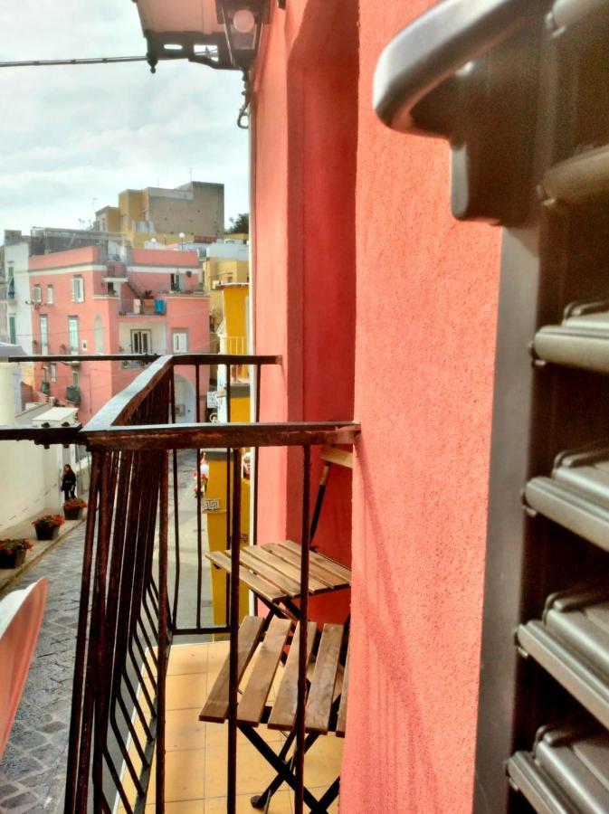Casa Adriano Lägenhet Procida Exteriör bild